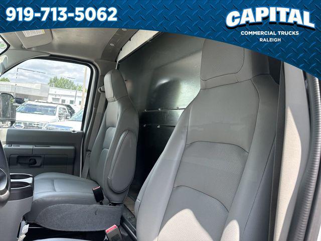 2025 Ford E-350 Cutaway 14FT BOX
