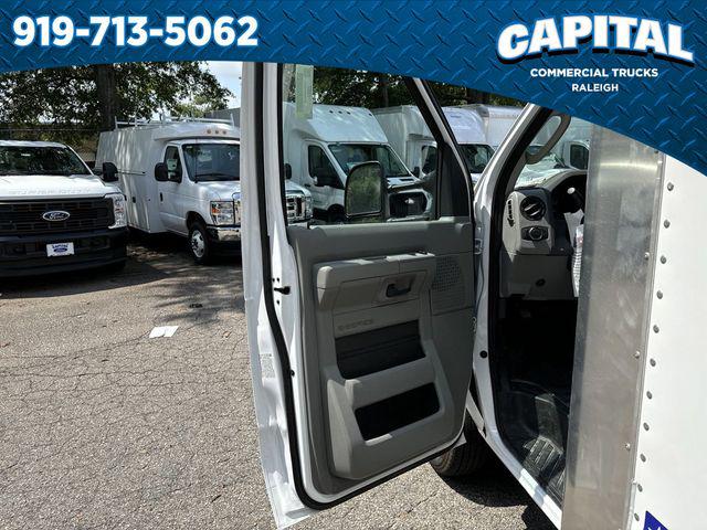2025 Ford E-350 Cutaway 14FT BOX