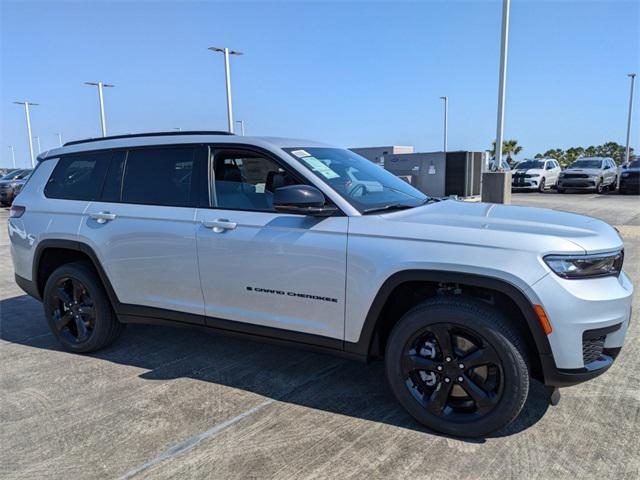 2025 Jeep Grand Cherokee GRAND CHEROKEE L ALTITUDE X 4X2