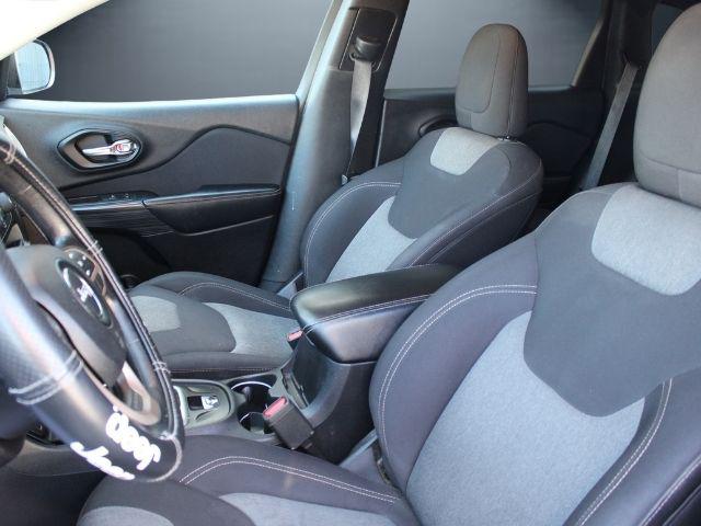 2017 Jeep Cherokee Sport FWD