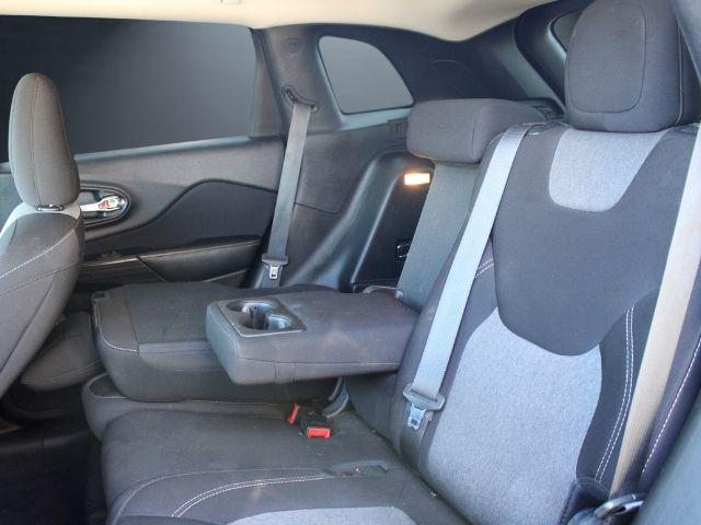 2017 Jeep Cherokee Sport FWD