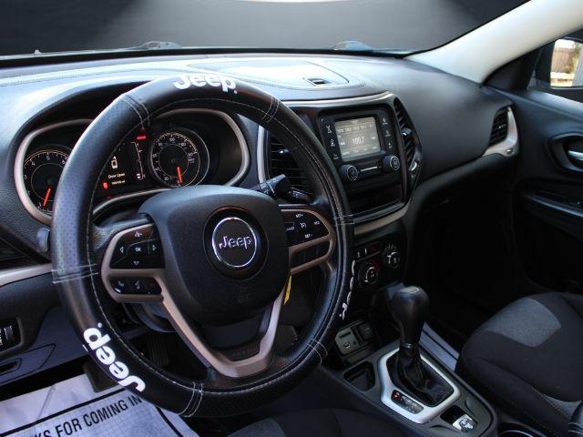 2017 Jeep Cherokee Sport FWD