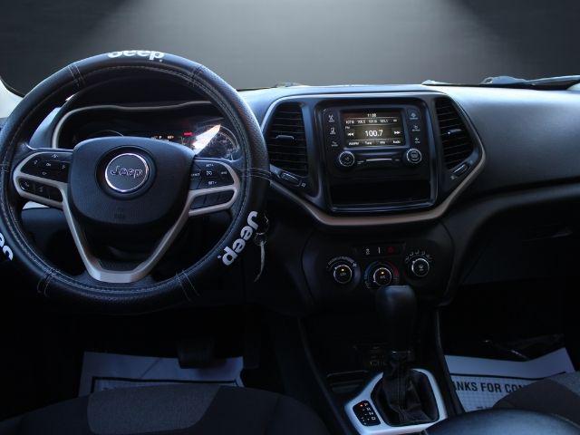 2017 Jeep Cherokee Sport FWD