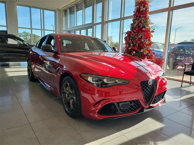 2024 Alfa Romeo Giulia GIULIA QUADRIFOGLIO CARBON RWD