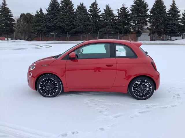 2024 Fiat FIAT 500e 500e INSPI(RED)