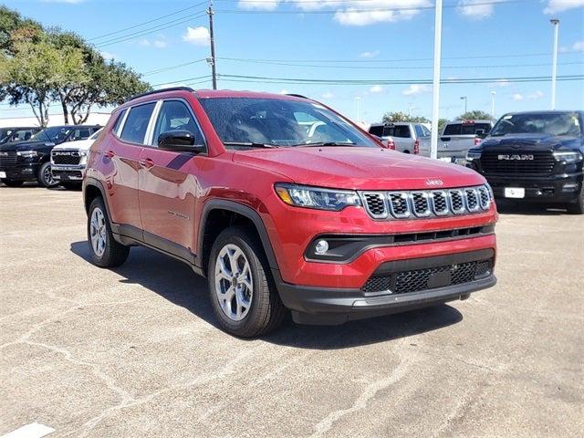 2025 Jeep Compass COMPASS LATITUDE 4X4
