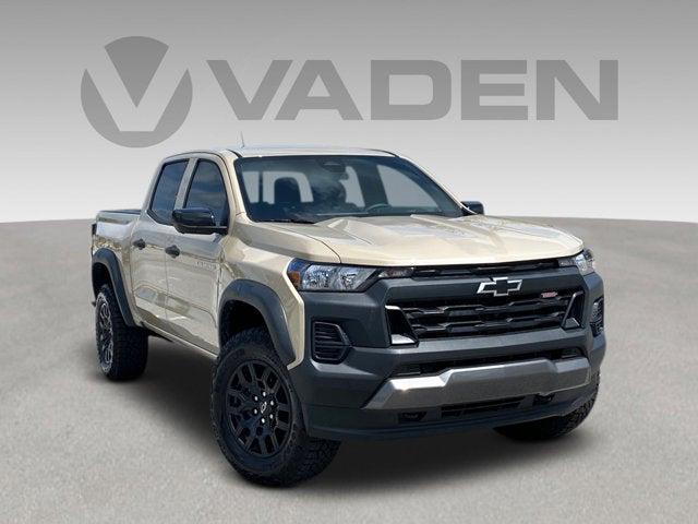 2023 Chevrolet Colorado 4WD Crew Cab Short Box Trail Boss