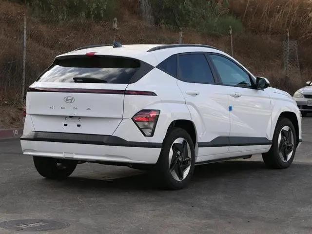 2025 Hyundai Kona EV SEL