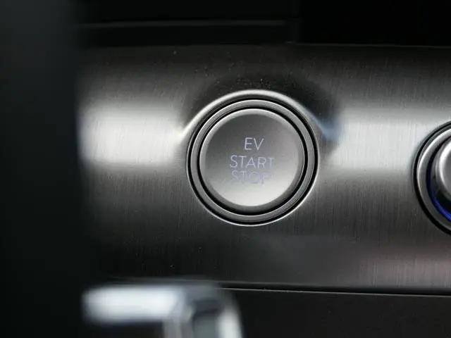 2025 Hyundai Kona EV SEL