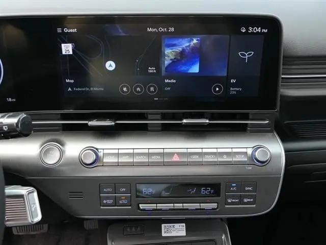 2025 Hyundai Kona EV SEL
