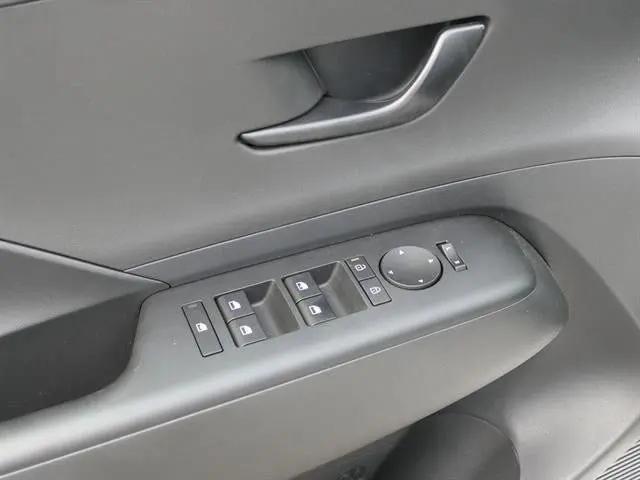 2025 Hyundai Kona EV SEL