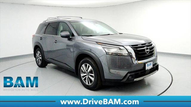 2022 Nissan Pathfinder SL 4WD