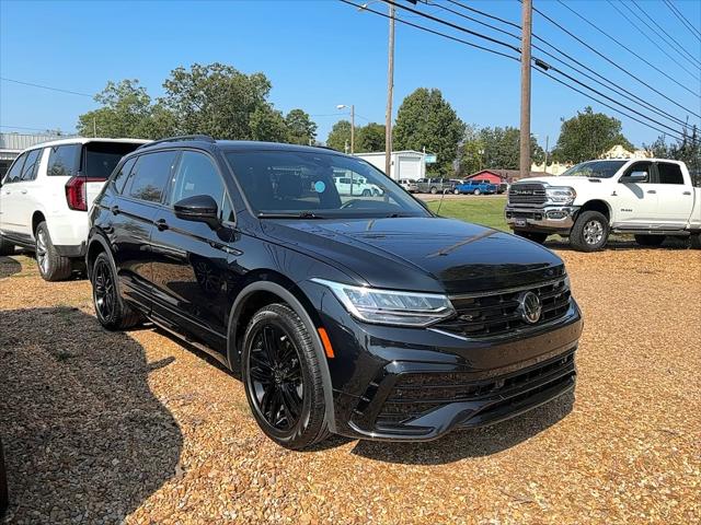 2022 Volkswagen Tiguan 2.0T SE R-Line Black