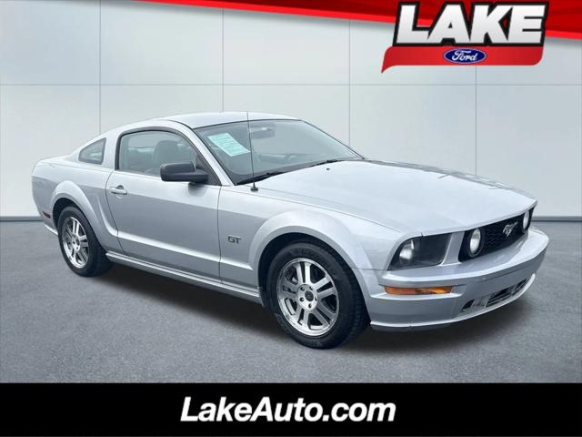 2005 Ford Mustang GT Premium