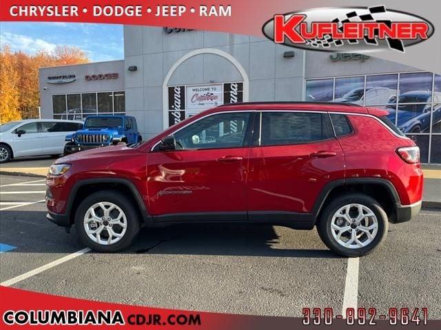 2025 Jeep Compass COMPASS LATITUDE 4X4