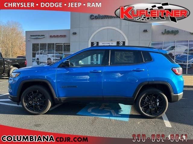 2025 Jeep Compass COMPASS LATITUDE 4X4