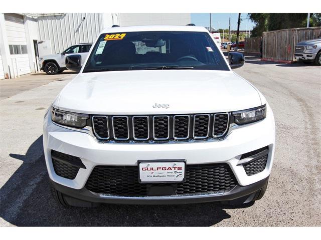 2024 Jeep Grand Cherokee GRAND CHEROKEE LAREDO X 4X4