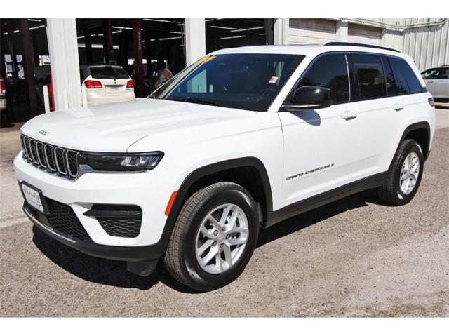 2024 Jeep Grand Cherokee GRAND CHEROKEE LAREDO X 4X4