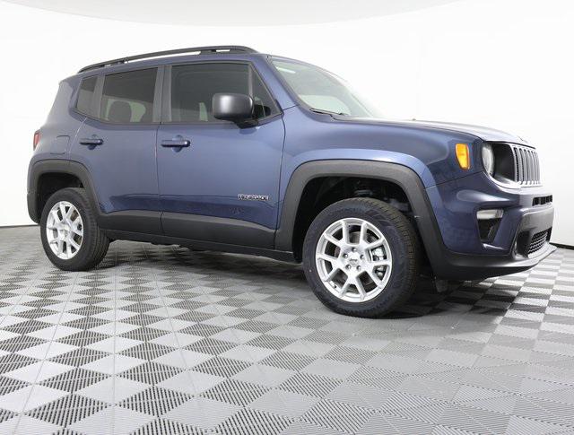 2023 Jeep Renegade RENEGADE LATITUDE 4X4