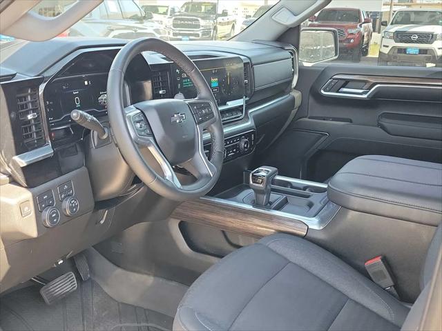 2023 Chevrolet Silverado 1500 4WD Crew Cab Short Bed RST