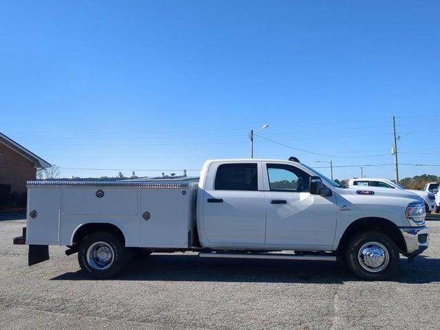 2024 RAM Ram 3500 Chassis Cab RAM 3500 TRADESMAN CREW CAB CHASSIS 4X4 60 CA