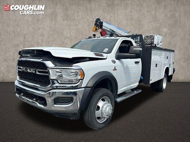 2024 RAM Ram 5500 Chassis Cab RAM 5500 TRADESMAN CHASSIS REGULAR CAB 4X4 84 CA 2024 RAM Ram 5500 Chassis Cab RAM 5500 TRADESMAN CHASSIS REGULAR CAB 4X4 84 CA