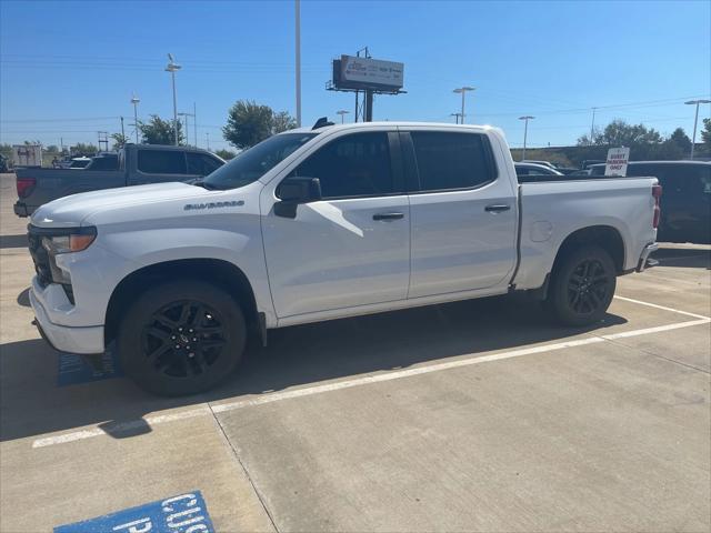 2023 Chevrolet Silverado 1500 2WD Crew Cab Short Bed Custom