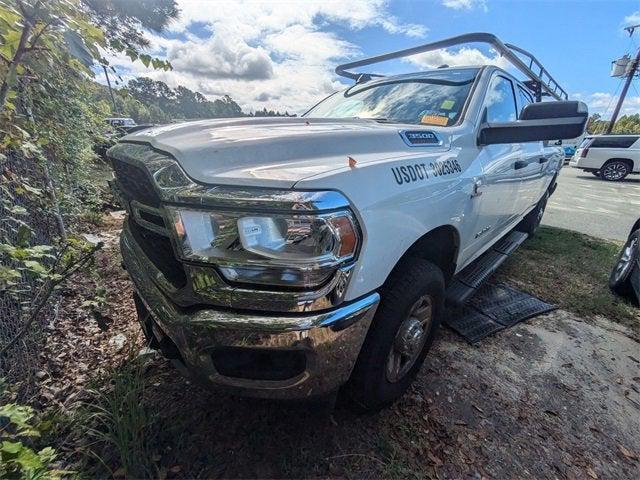 2022 RAM 3500 Tradesman Crew Cab 4x4 8 Box