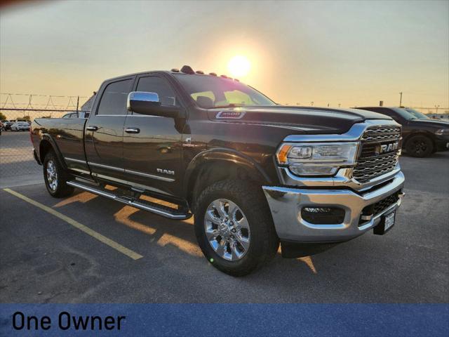 2022 RAM 3500 Limited Crew Cab 4x4 8 Box