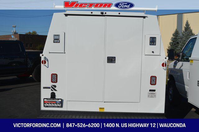 2025 Ford E-350 Cutaway Base