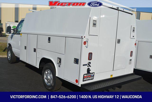 2025 Ford E-350 Cutaway Base