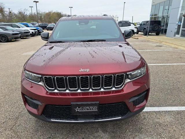 2025 Jeep Grand Cherokee GRAND CHEROKEE LAREDO X 4X2