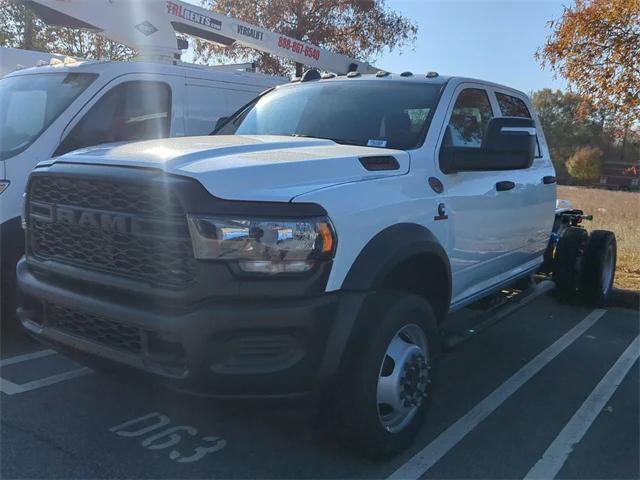 2024 RAM Ram 4500 Chassis Cab RAM 4500 TRADESMAN CHASSIS CREW CAB 4X4 60 CA