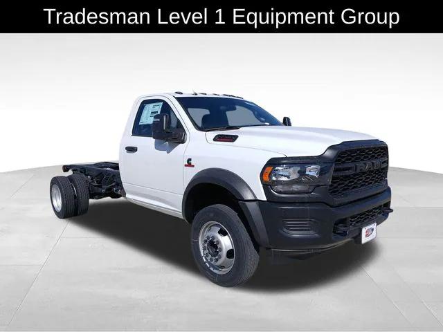2024 RAM Ram 5500 Chassis Cab RAM 5500 TRADESMAN CHASSIS REGULAR CAB 4X4 84 CA