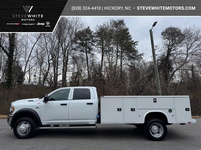 2024 RAM Ram 5500 Chassis Cab RAM 5500 TRADESMAN CHASSIS CREW CAB 4X4 84 CA