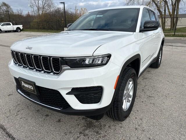2025 Jeep Grand Cherokee GRAND CHEROKEE LAREDO 4X4
