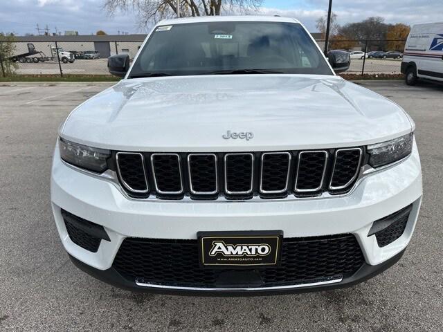 2025 Jeep Grand Cherokee GRAND CHEROKEE LAREDO 4X4