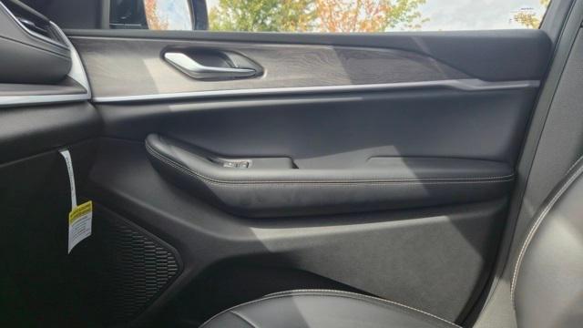 2024 Jeep Grand Cherokee L Limited 4x4 2024 Jeep Grand Cherokee L Limited 4x4