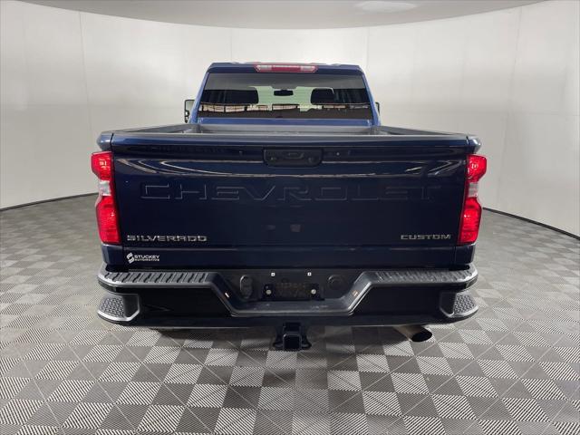 2022 Chevrolet Silverado 2500HD 4WD Crew Cab Standard Bed Custom