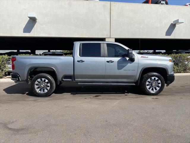 2024 Chevrolet Silverado 2500HD 4WD Crew Cab Standard Bed Custom