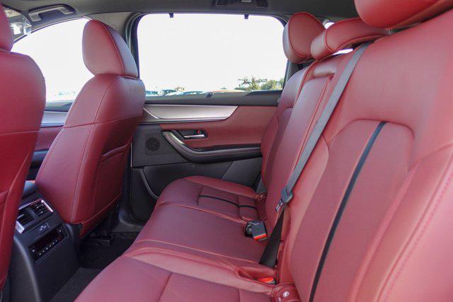 2025 Mazda CX-70 Premium Plus Package