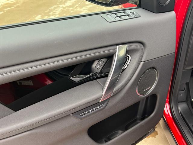 2025 Land Rover Discovery Sport S