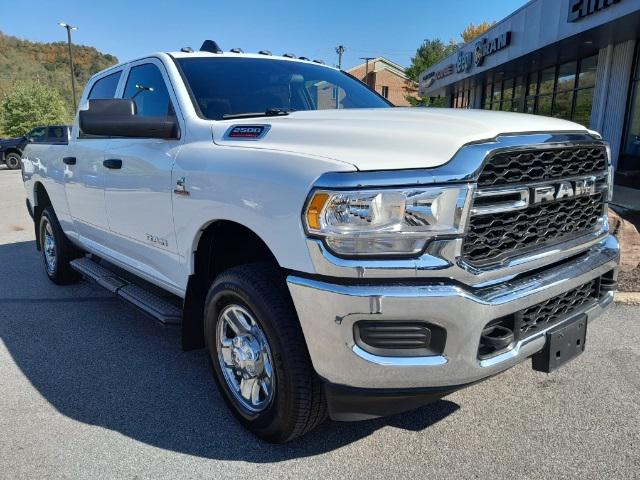 2022 RAM 2500 Tradesman Crew Cab 4x4 64 Box