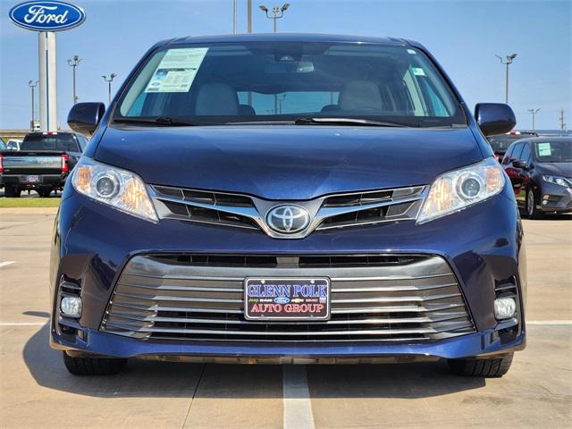 2019 Toyota Sienna XLE 8 Passenger