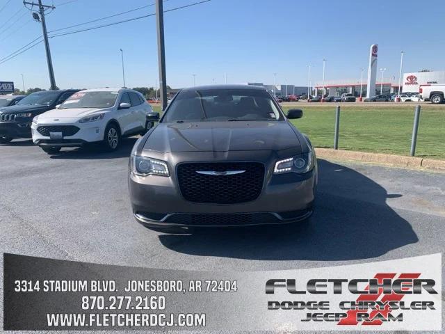 2019 Chrysler 300 Touring