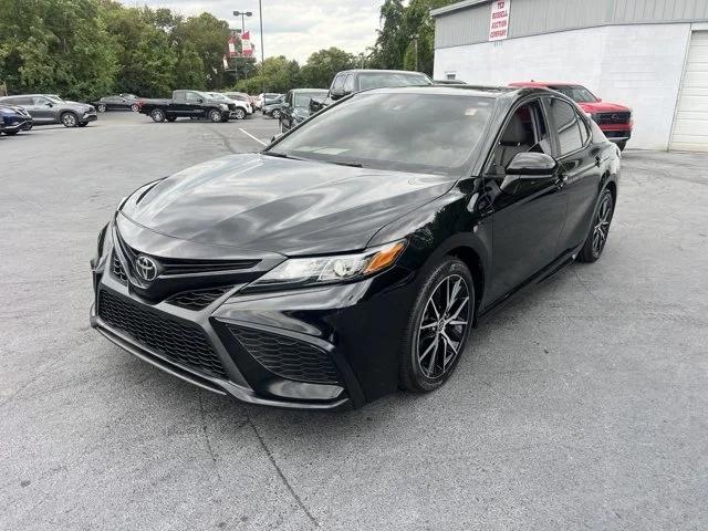 2021 Toyota Camry SE AWD