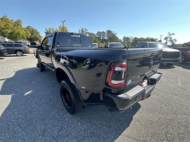 2024 RAM 3500 Limited Crew Cab 4x4 8 Box