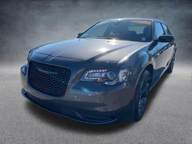 2023 Chrysler 300 Touring