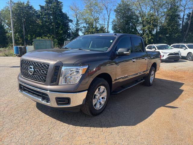 2019 Nissan TITAN