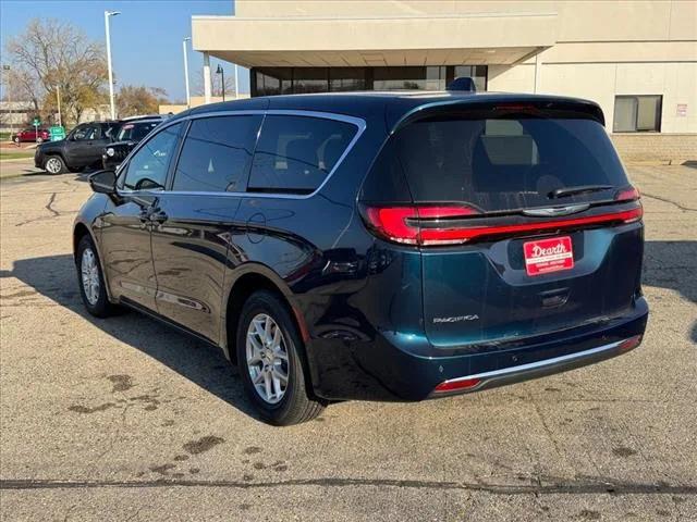 2025 Chrysler Pacifica PACIFICA SELECT